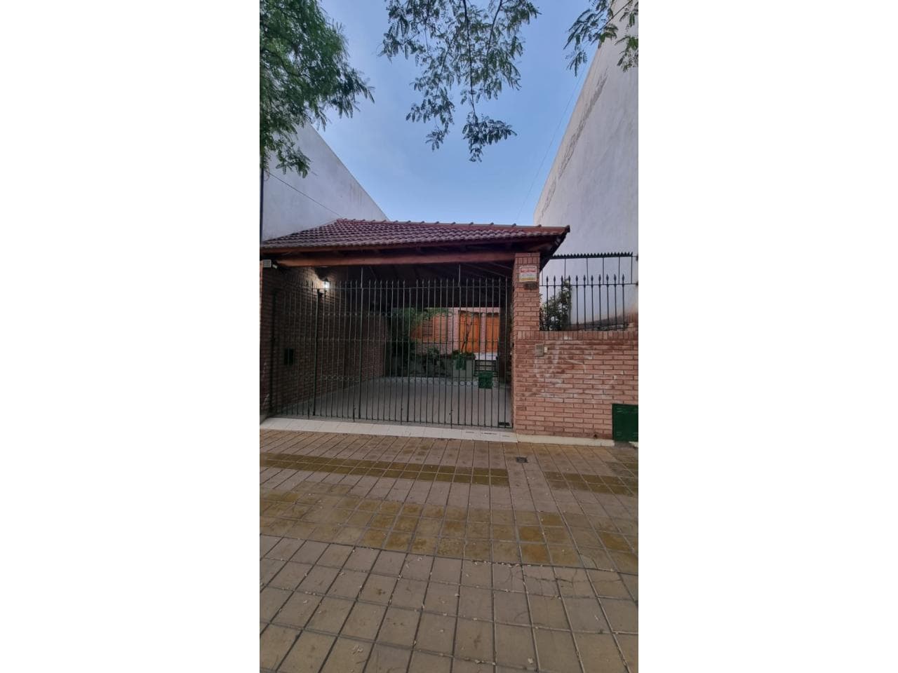 Capital, Sobre Calle Laprida Casa 3 Dorm., 3 Baños, 2 Plantas Cochera Doble