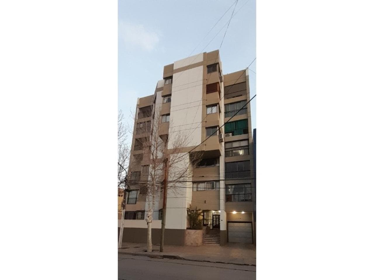 Edificio Boggian Santa Fe Y Sarmiento - 3 Dormitorios 3 Baños Cochera  A/a En Todos Los Ambientes