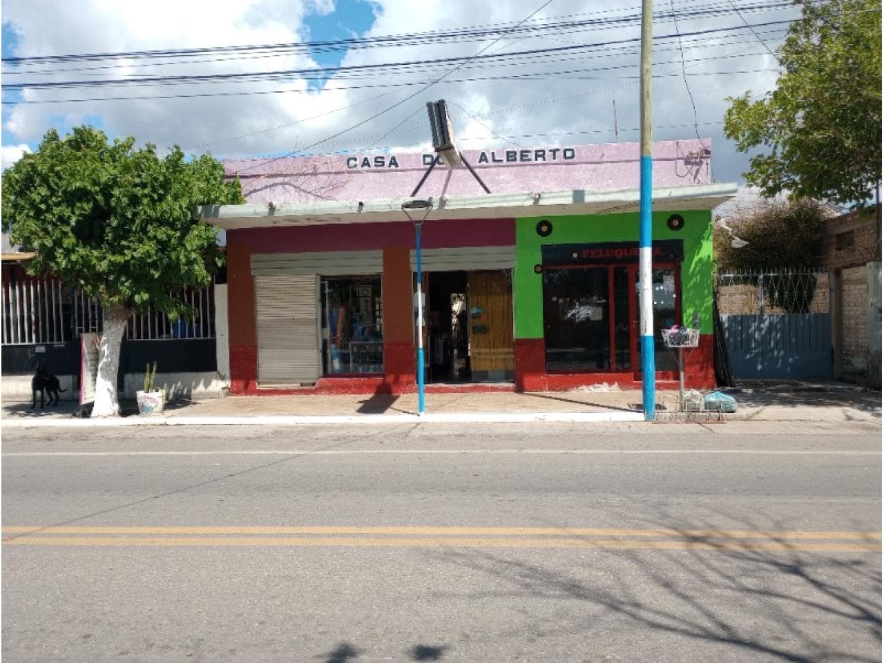 Venta. Casa Con Local Comercial. Ideal Inversión Sobre Calle Principal De Pocito
