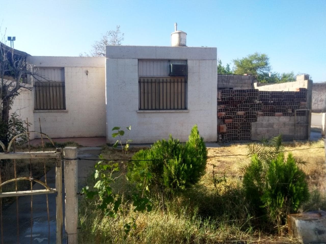 Venta - Oportunidad De Inversión  - Casa De Barrio Excelente Punto