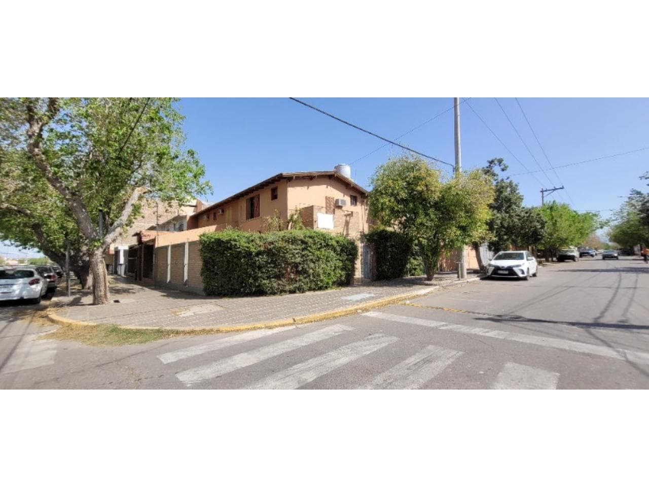 Hermosa Casa En Venta : 3 Dormitorios / En Capital A Mts. De La Epet N1 ( Ing. Boero)