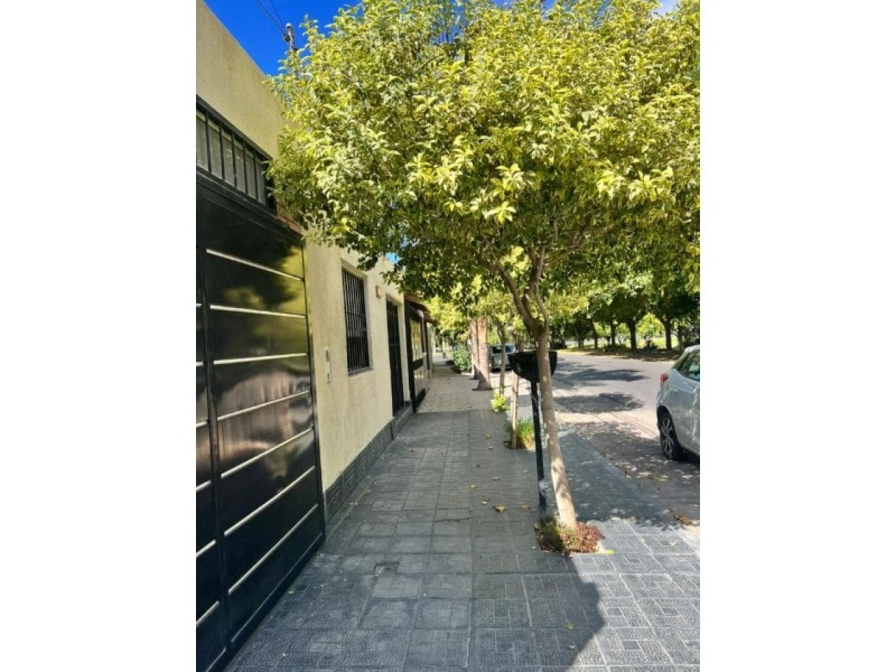 Venta De Casa En Barrio Porres - Capital