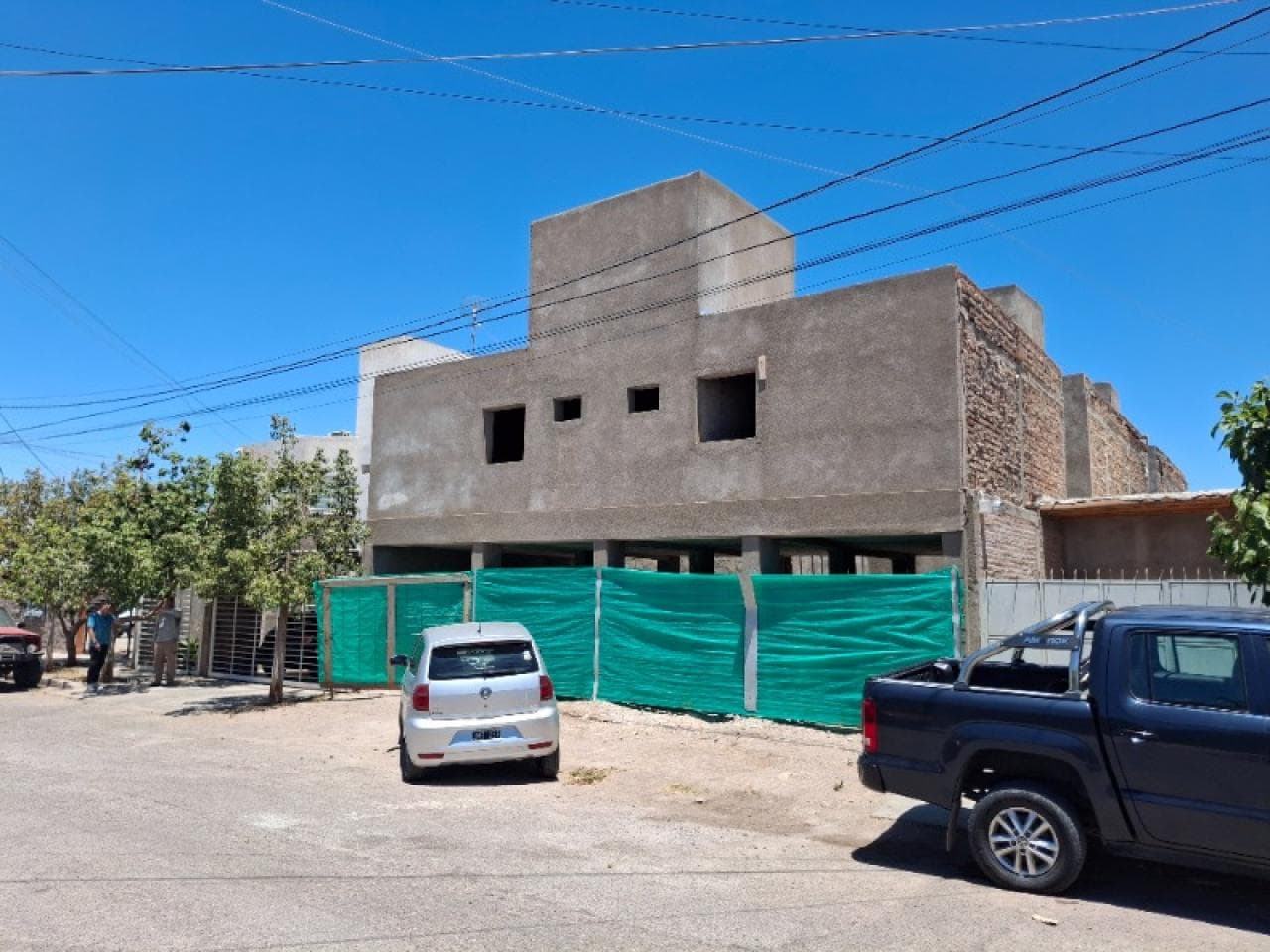 Oportunidad - Venta Complejo Habitacional (sin Terminar) En La Zona Del Walmart - Rivadavia.-
