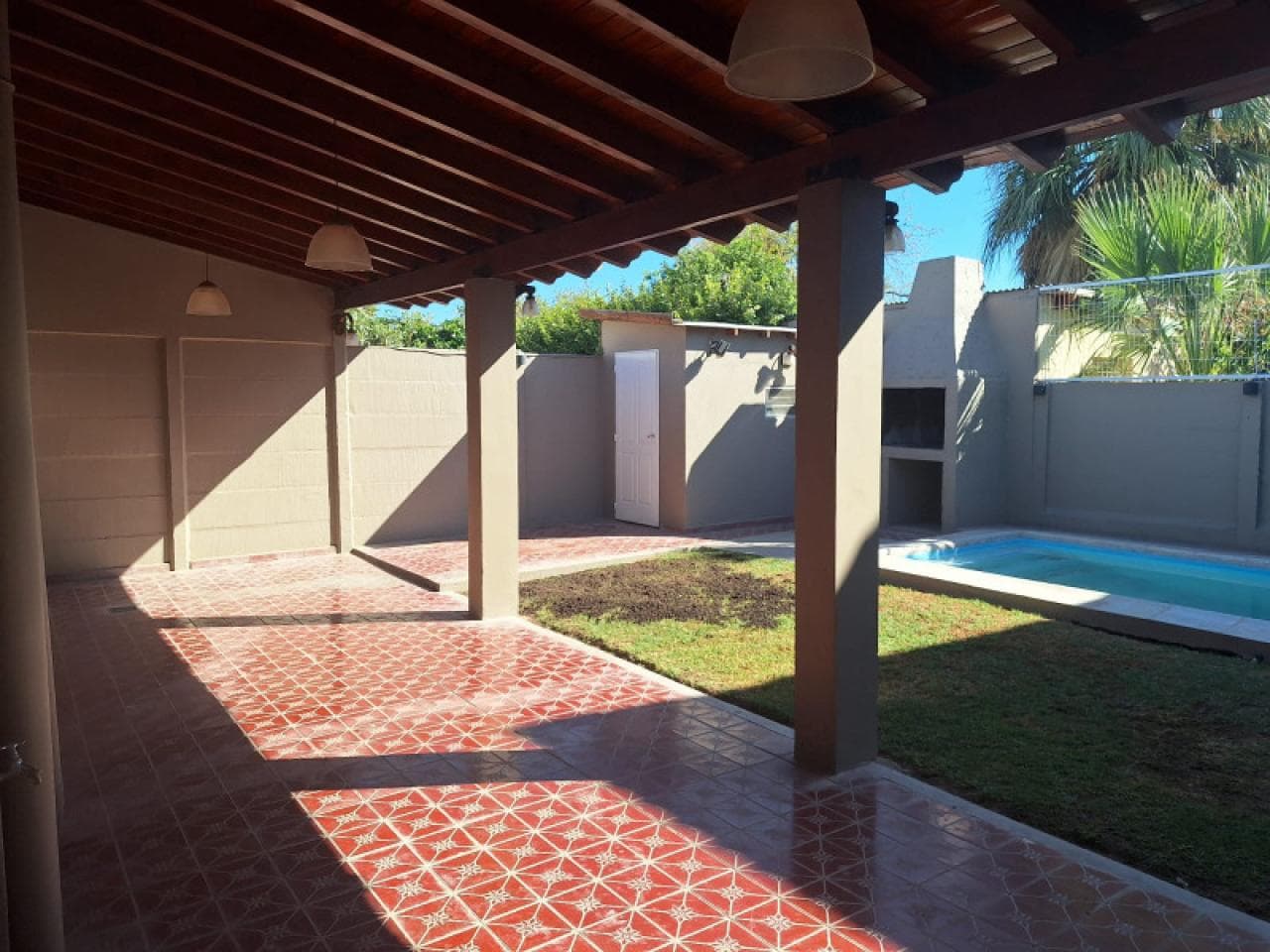 B° Atsa I - Vendo Hermosa Casa Con Piscina, 4 Dormitorios. Rivadavia