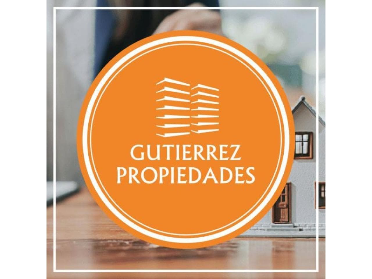 Vendo Propiedad Ubicada En Calle Sarmiento Pasando Santa Fe- Centro