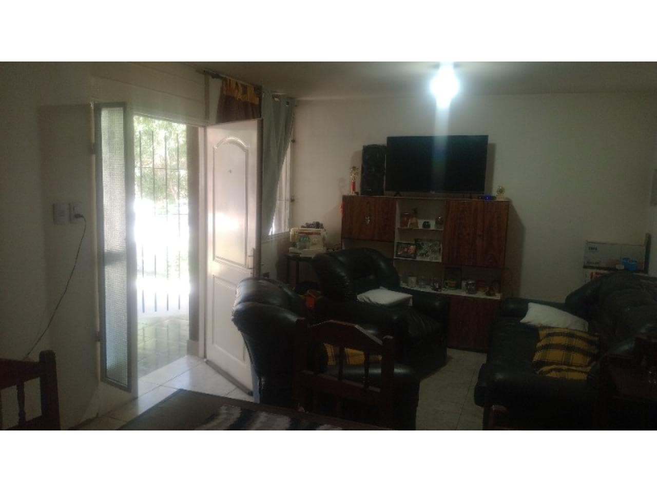 Vendo Casa, 3 Dormitorios. En Rivadavia
