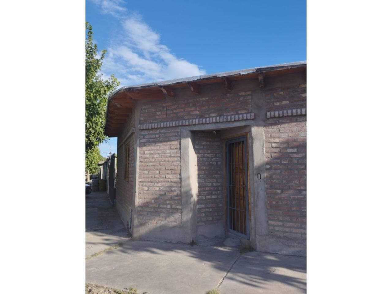 Vendo Casa Antisísmica A Reciclar, 3 Dormitorios. Rawson
