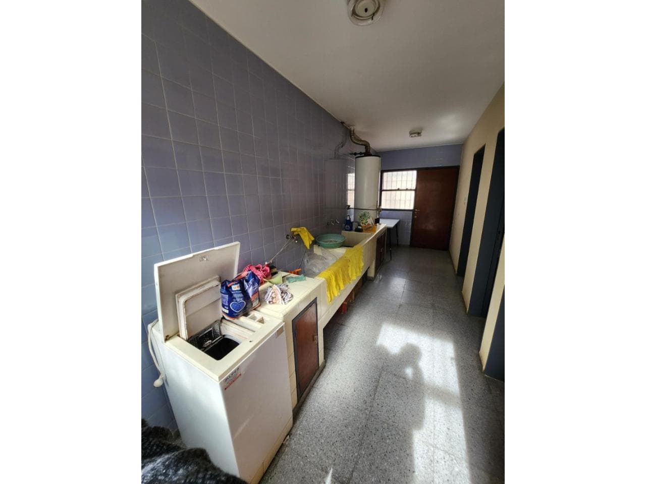 Venta. Casa Amplia Y Luminosa De 3 Dormitorios Y 2 Baños. Brasil Proximo Alem. Capital