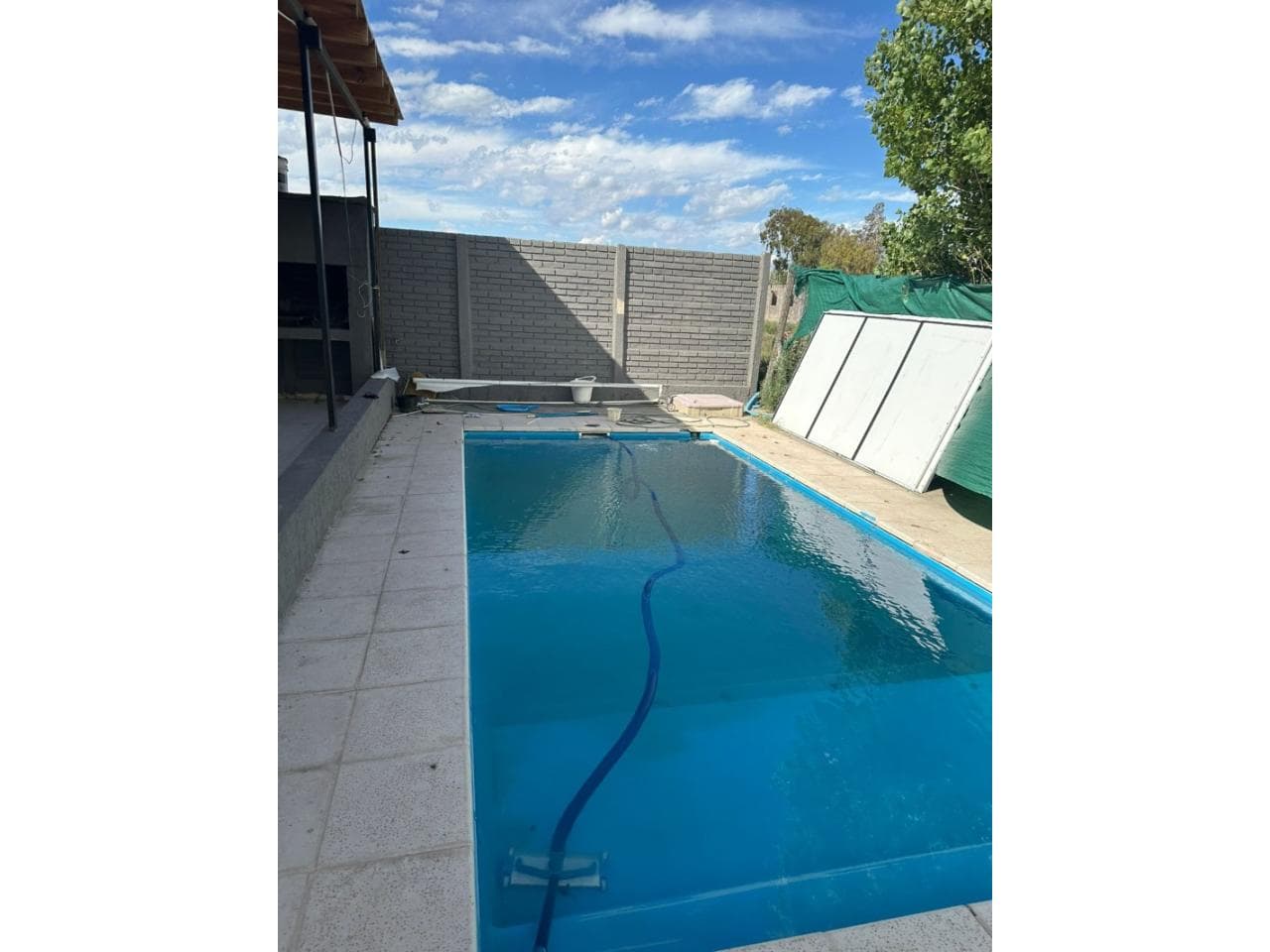 Alquiler. Casa Con Pileta Disponible. 9 De Julio
