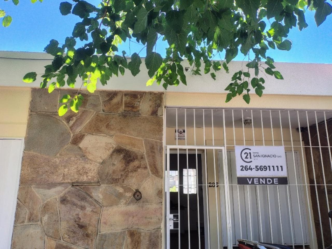 Casa Capital Apto Crédito Hipotecario - 3 Dorm., Baño, Liv/com, Coc/com Y Galería Cerrada, + Dpto/lavad/dep, Cochera