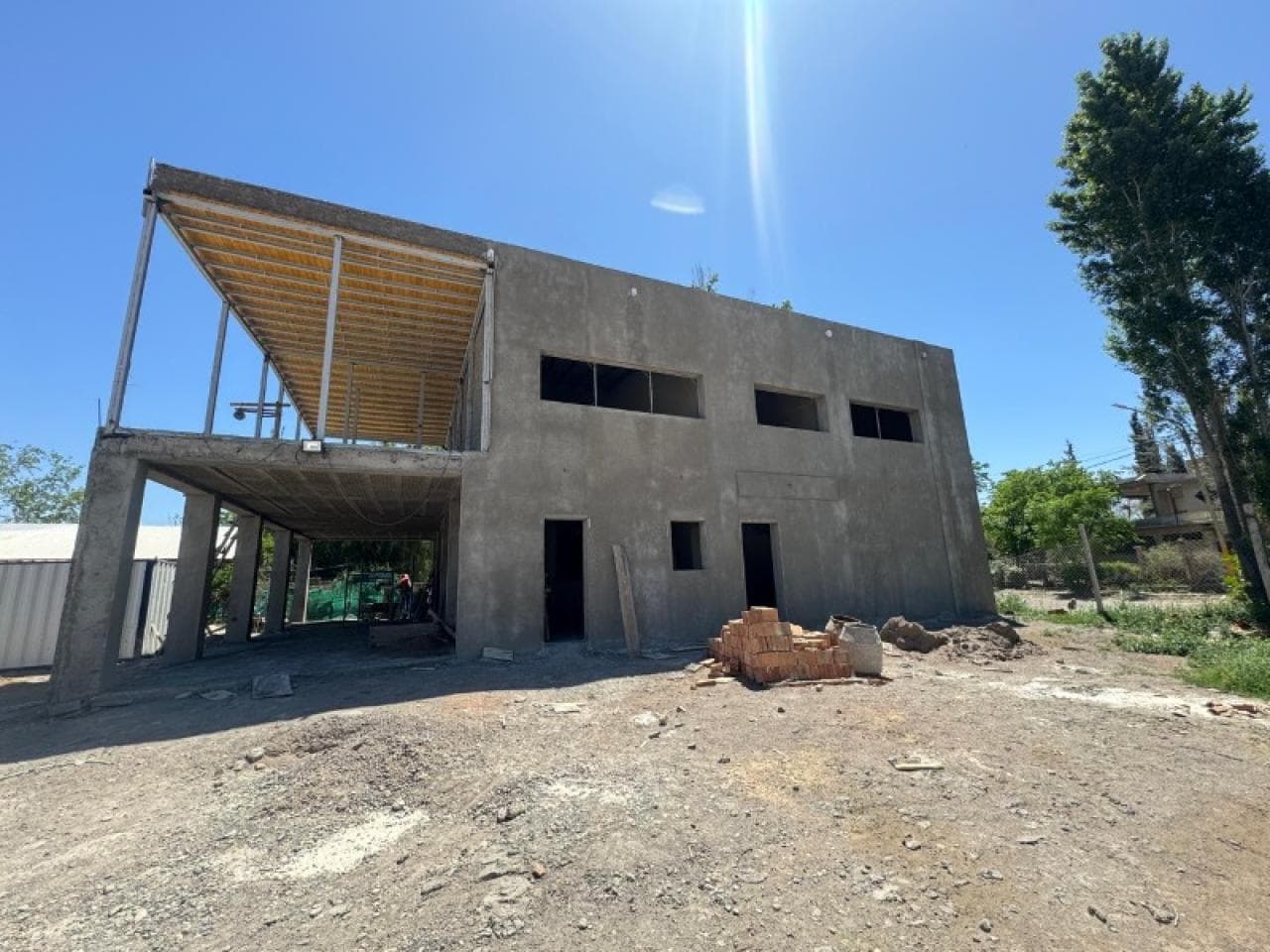 Venta. Casa En Construcción, 60 % De Avance De Obra, 3 Niveles, 500 Mts Cuadrados Cubiertos