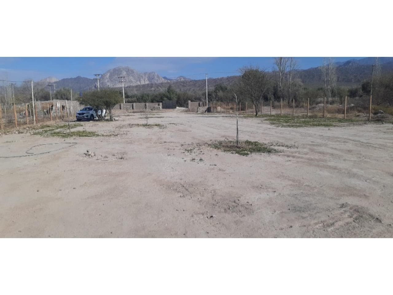 Venta. Lote En Ullum 3800 M² Con Plate De 100 M² Y Deposito De 30 M²