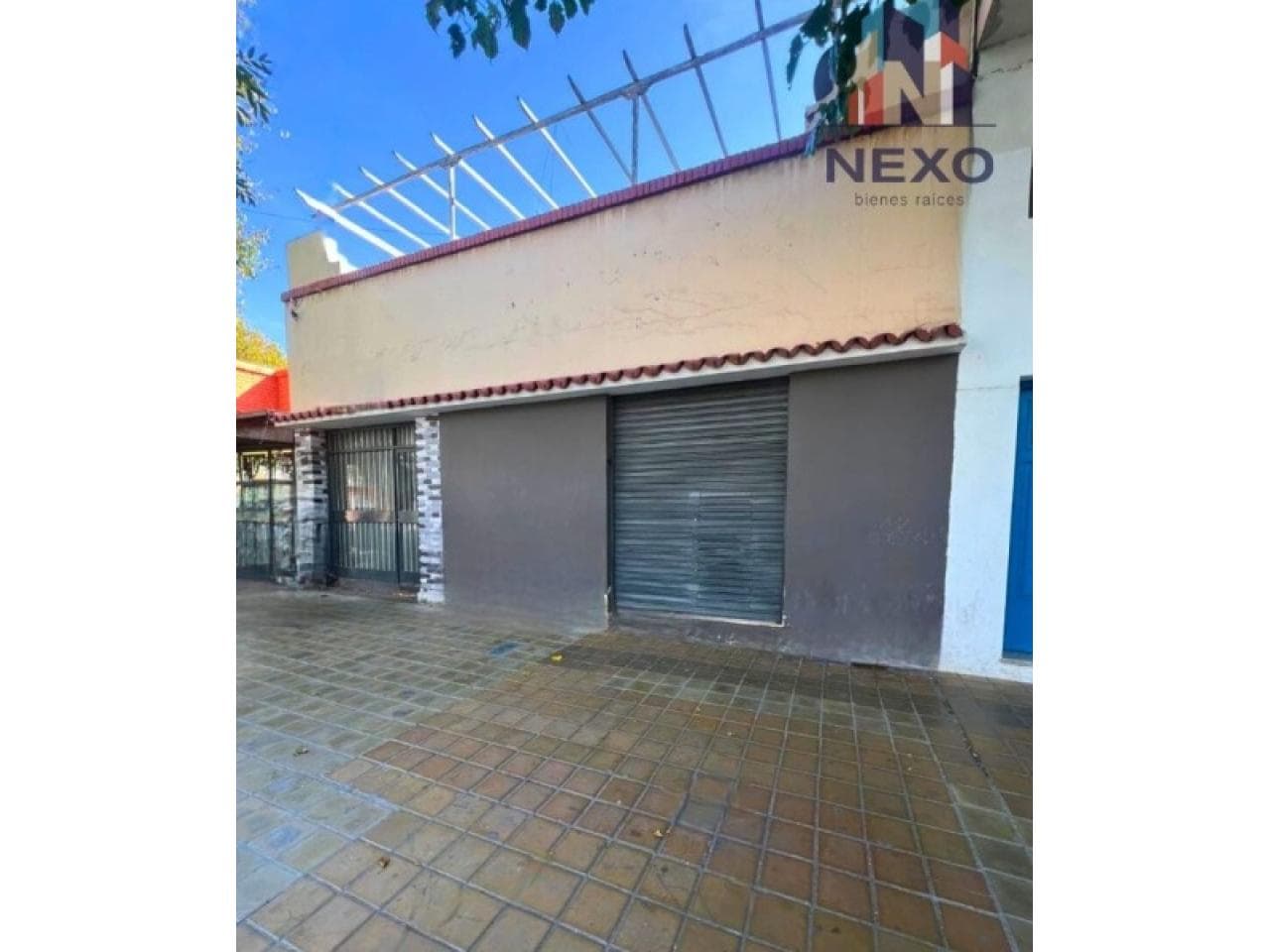 Venta Casa Con Locales Comerciales. Capital