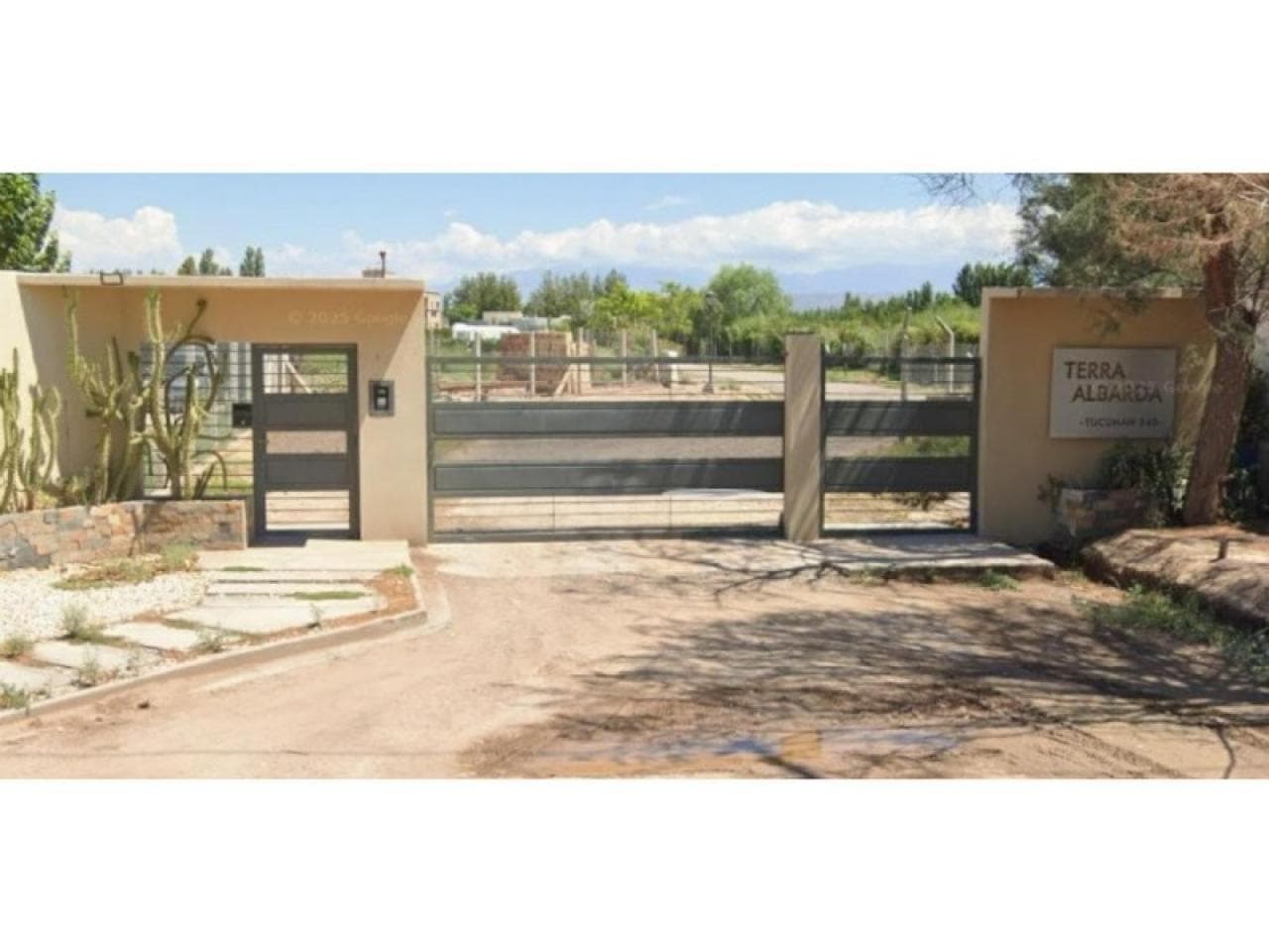 Albardon B° Residencial / Superficie 2000mts / Listo Para Escriturar / Us$ 39.000  Tel. 2645641149- 264 6296308