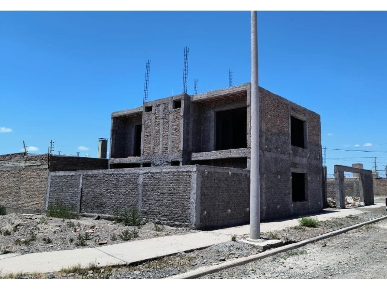 Obra En Venta 6 Departamentos Barrio Jardines Del Oeste Rivadavia