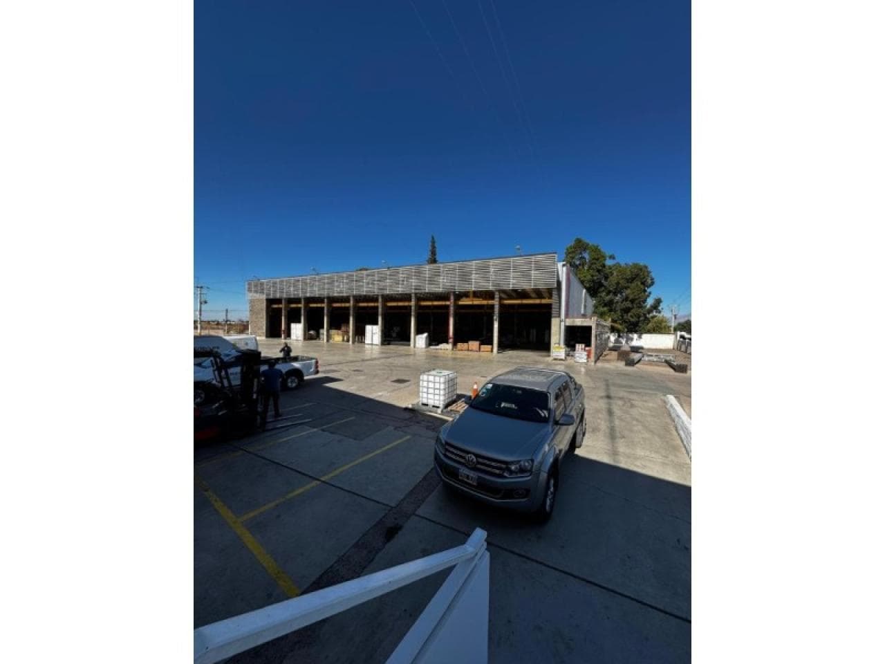 Alquiler. Galpon Y Oficinas En Alquiler Ruta 40 Y Gral Acha. Rawson