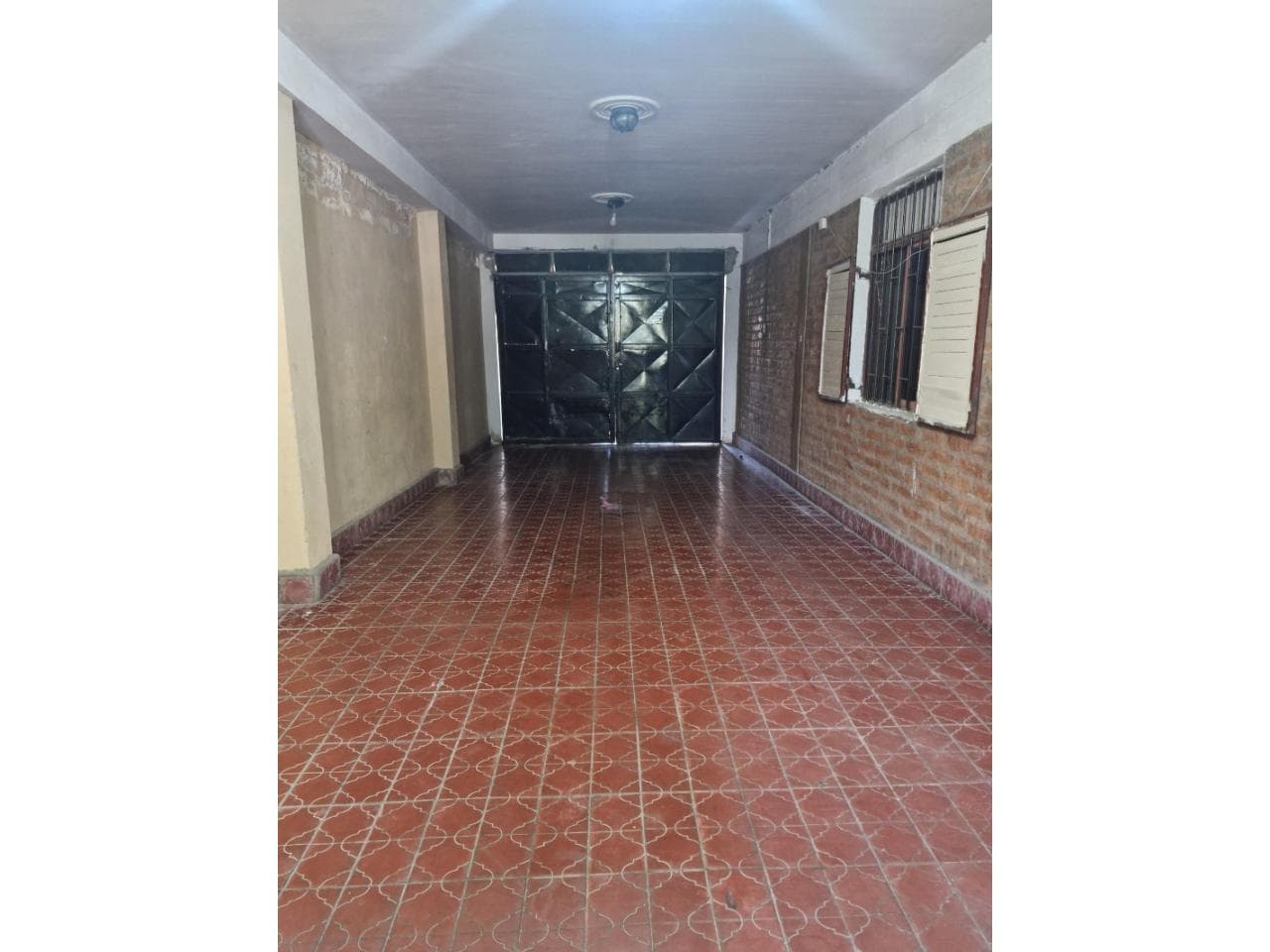 Casa En Venta  3 Dormitorios Y 2 Baños. Chimbas