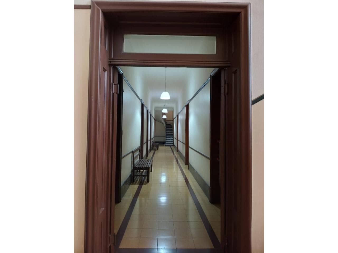 Oficina En El Centro Amplia C Baños