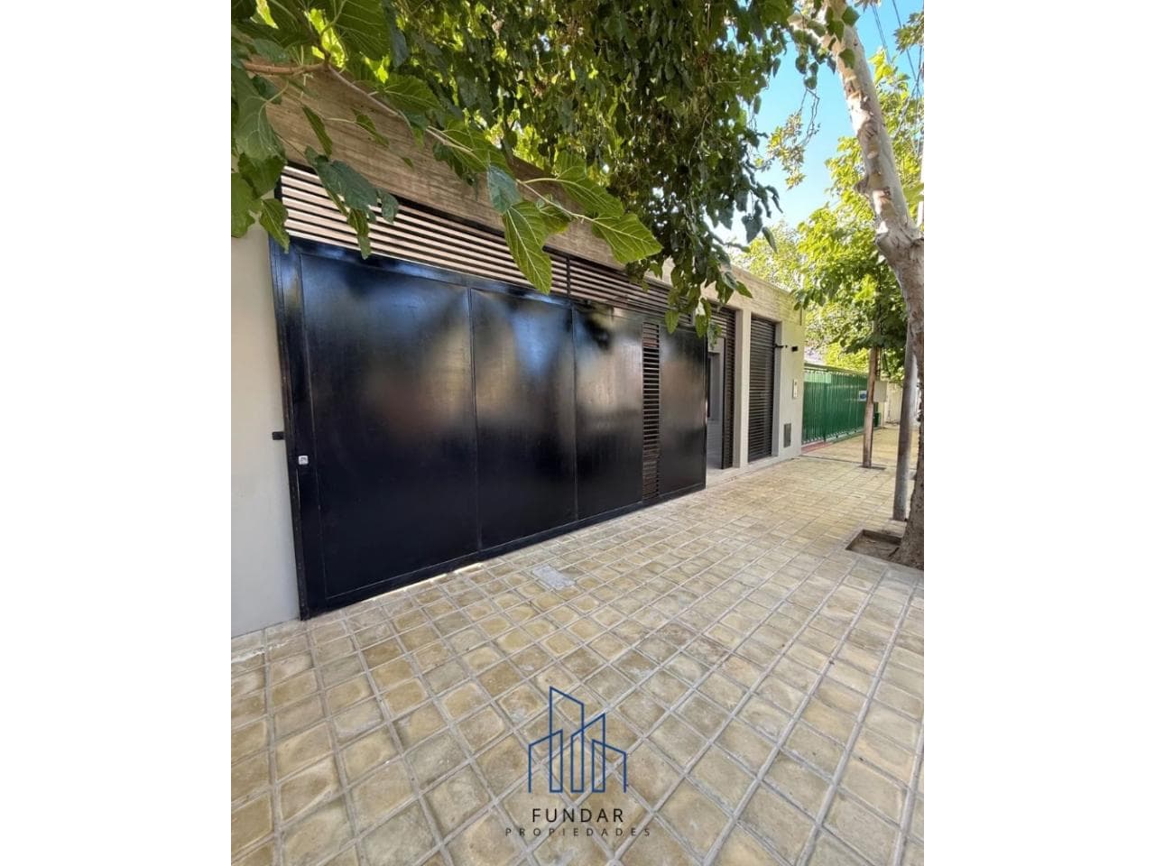 Importante Casa En Alquiler - Roger Balet Sur