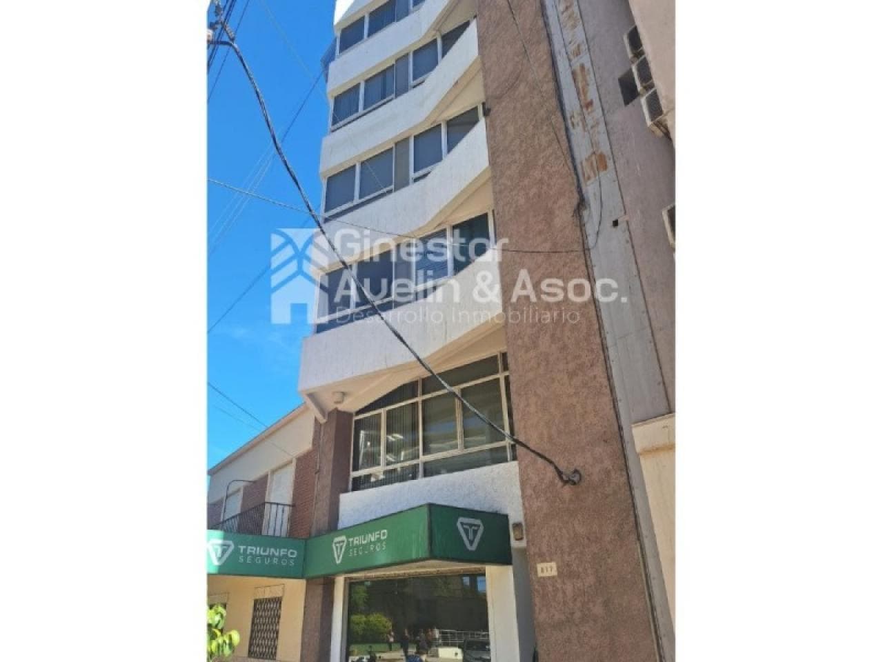 Venta De Oficinas - Edificio Cordillera - Frente A Centro Civico - Excelente Vista - Capital -