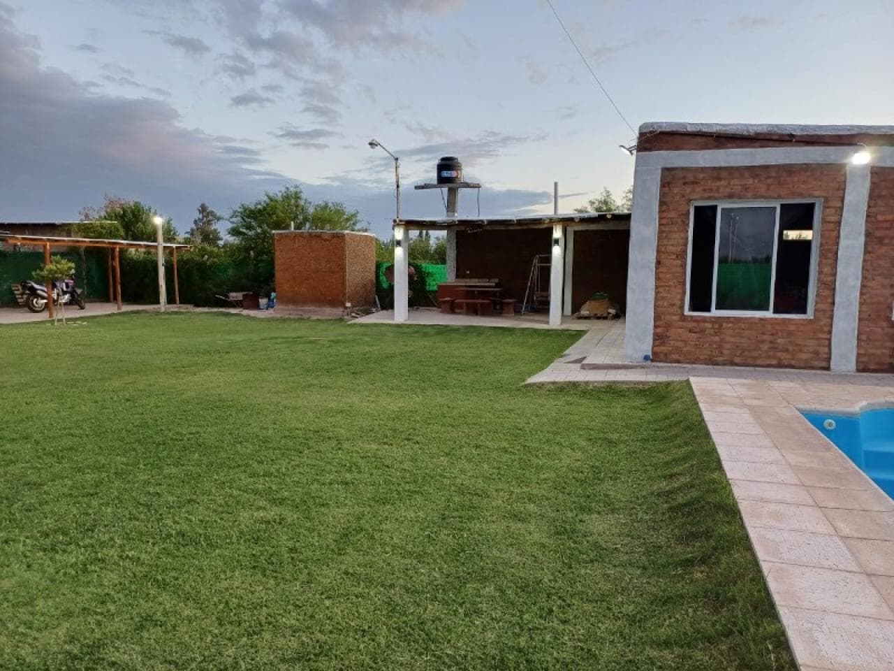 Venta. Casa Quinta. Completa. Albardon