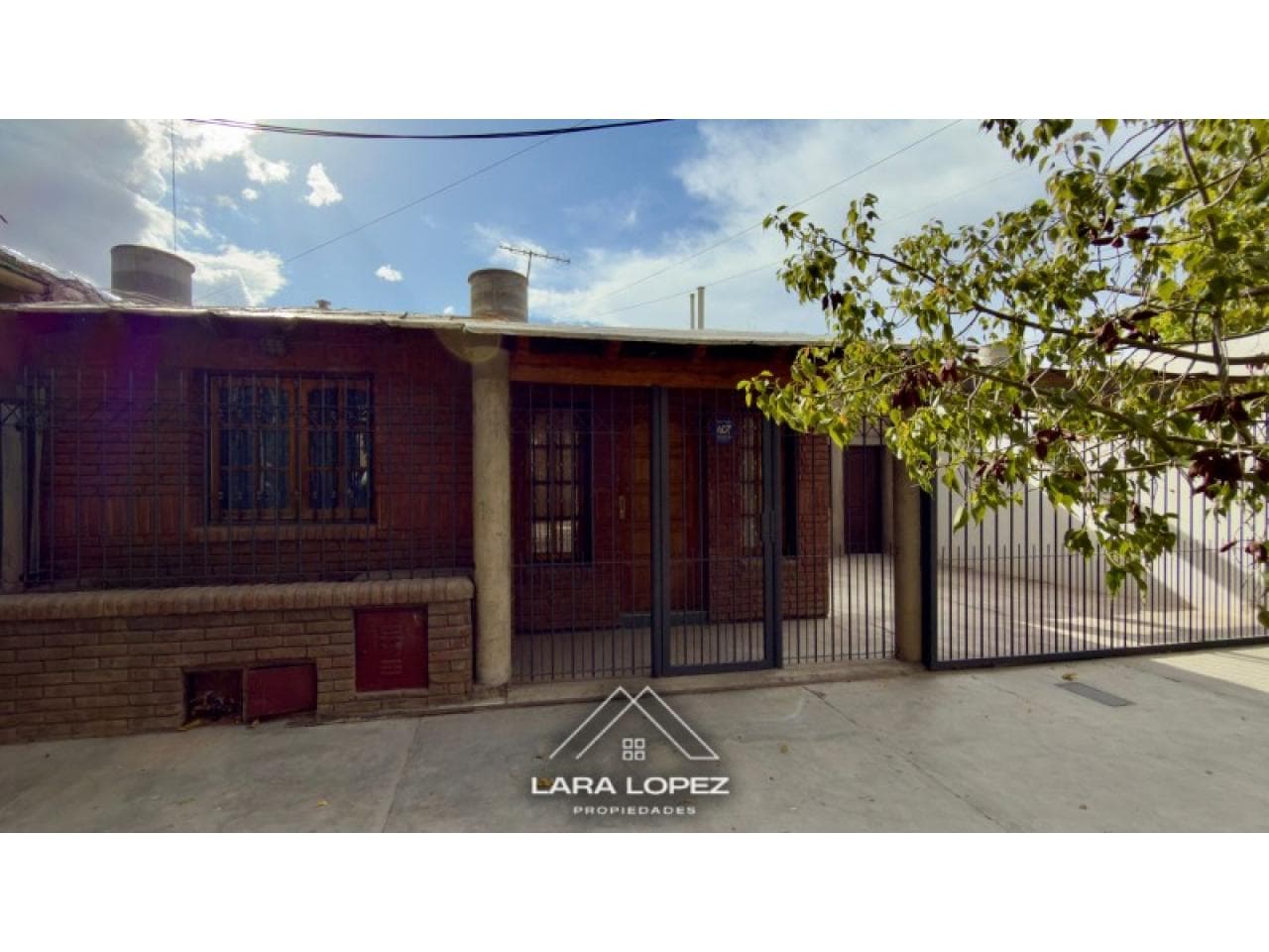 Venta | Casa Refaccionada | Tres Dorm | Dos Baños | Barrio Republica Del Libano