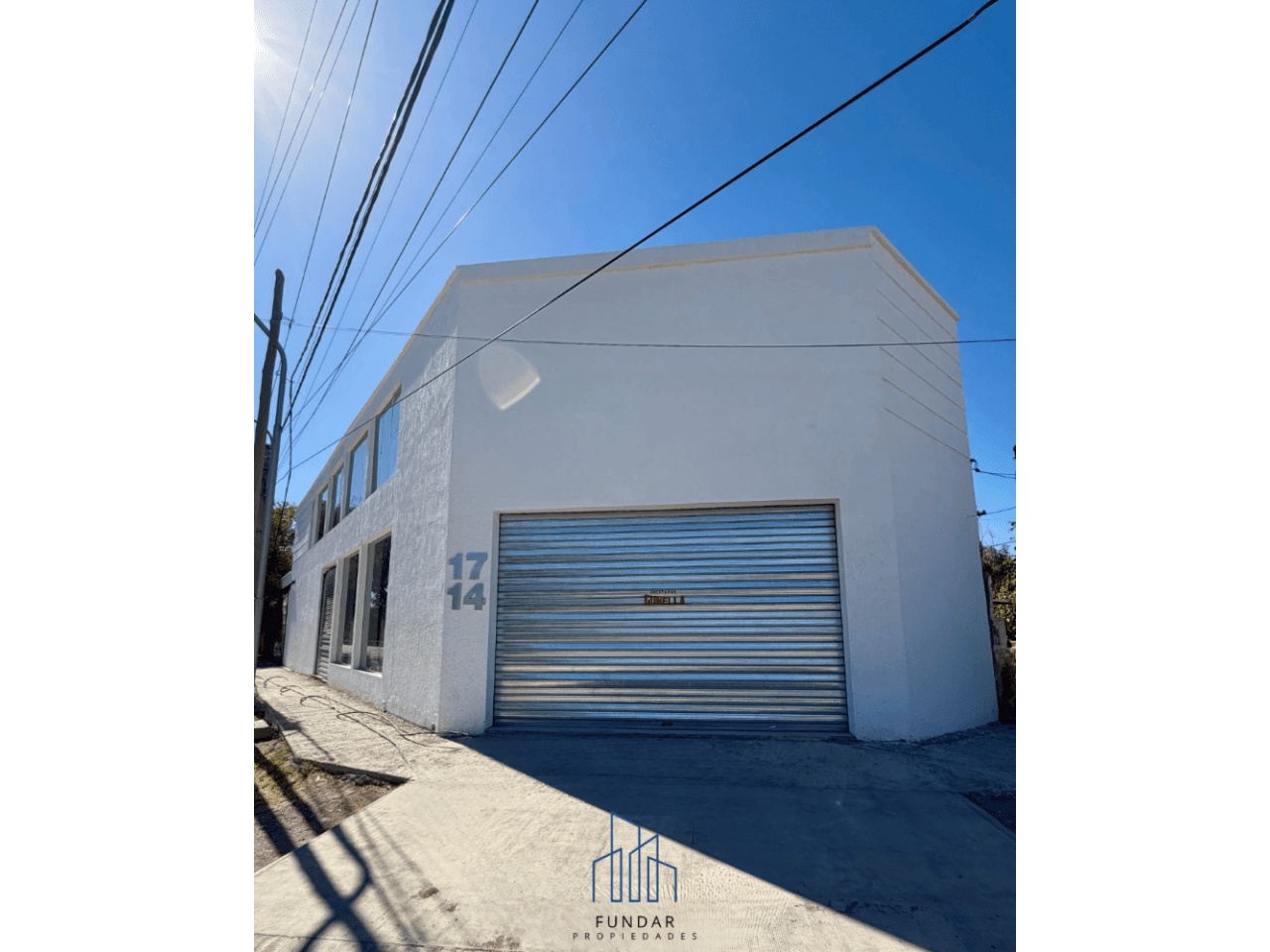 Importante Galpon Comercial En Lateral De Circunvalacion Y Entre Rios