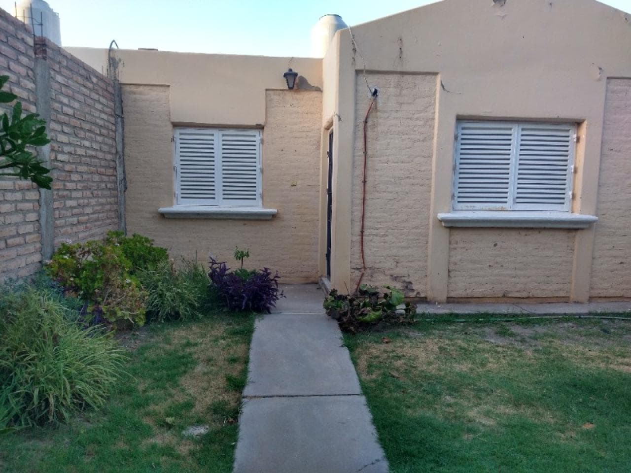 Alquiler Casa En Marquesado. Rivadavia