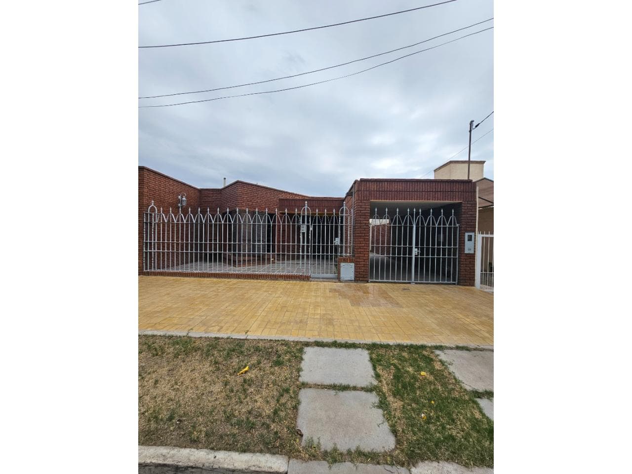 Vendo Casa En Maipú Y Av. Além. 3 Dormitorios