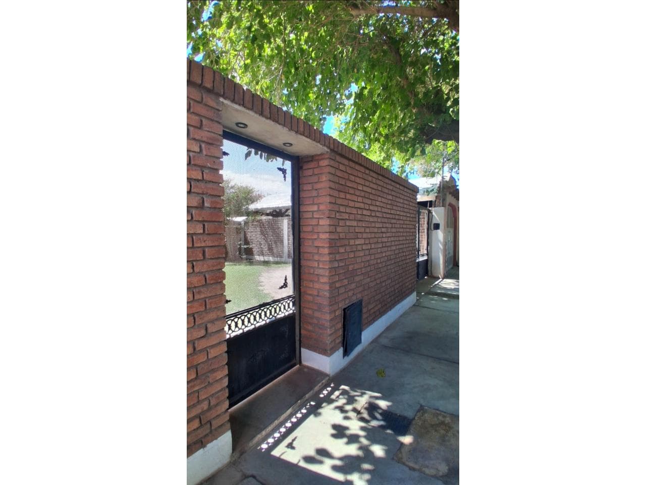 Vendo Casa En Barrio Solares 3 - En Lateral De Circunvalación