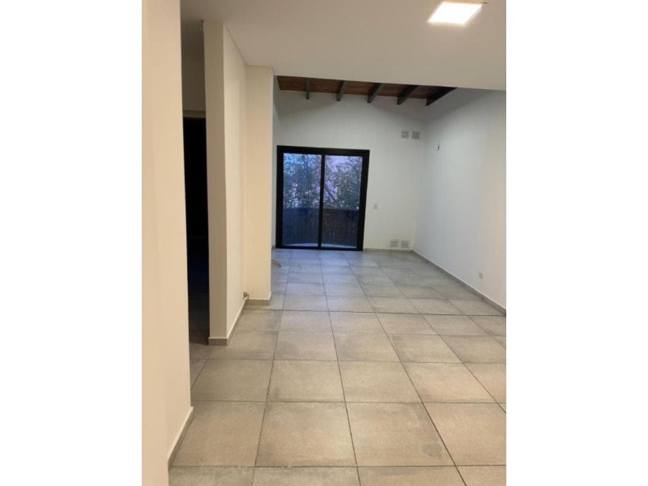 Alquiler Depto 2 Dormitorios Av. Rioja Y Maipu