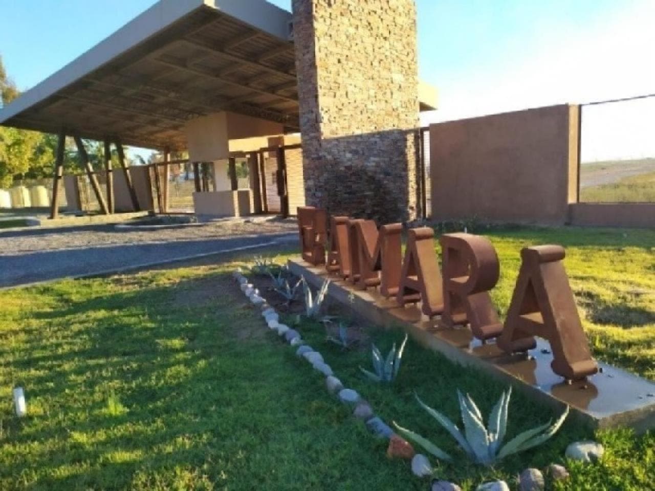Se Vende Terreno 1.800m2. B. Privado Aymara
