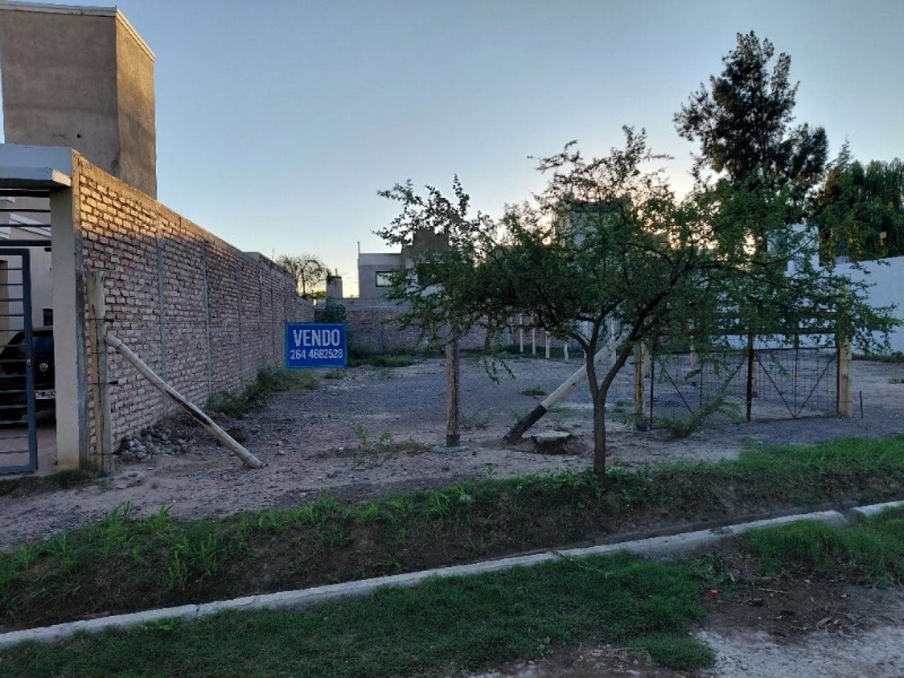 Vendo Lote En Rivadavia 250m2