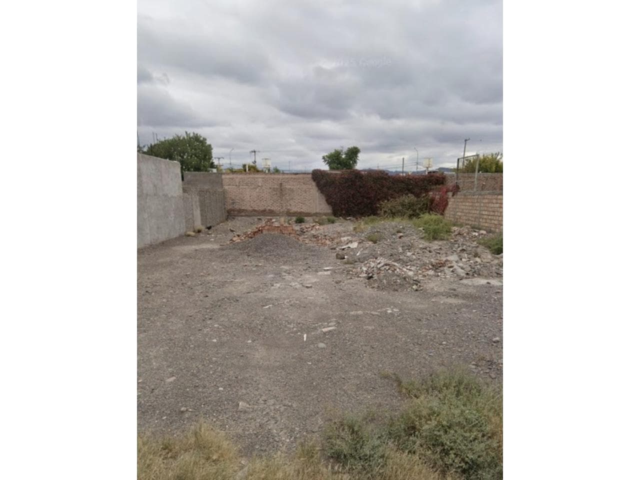 Venta - Lote De 425m2 - Barrio Camus