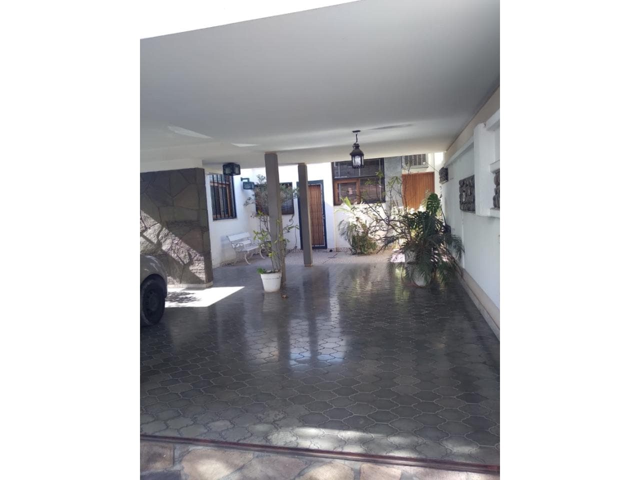 Casa De Categoria Sobre Calle Mendoza