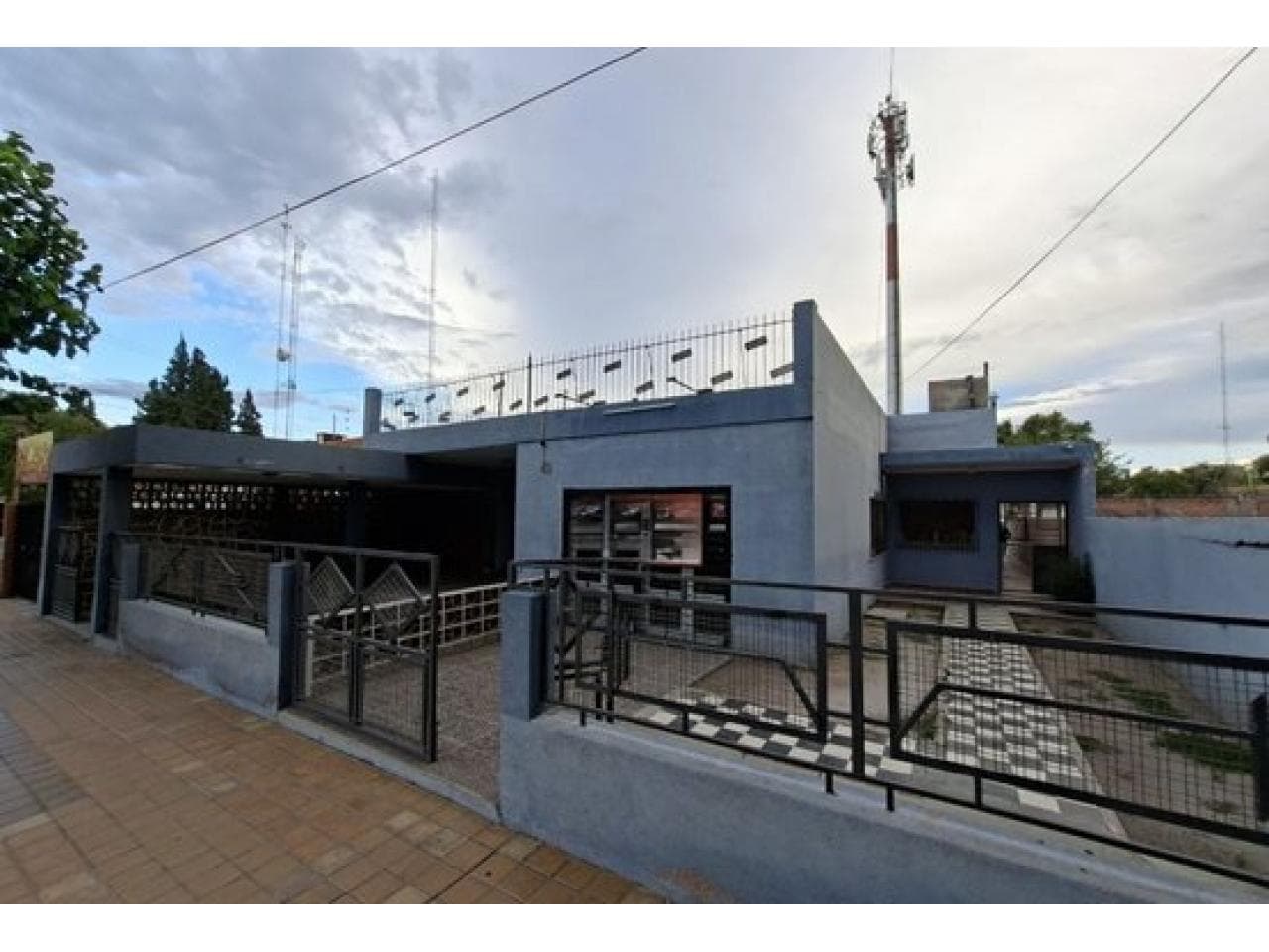 Venta. Casa En Av. Libertador Y Meglioli. Rivadavia. Mls#420981163-16