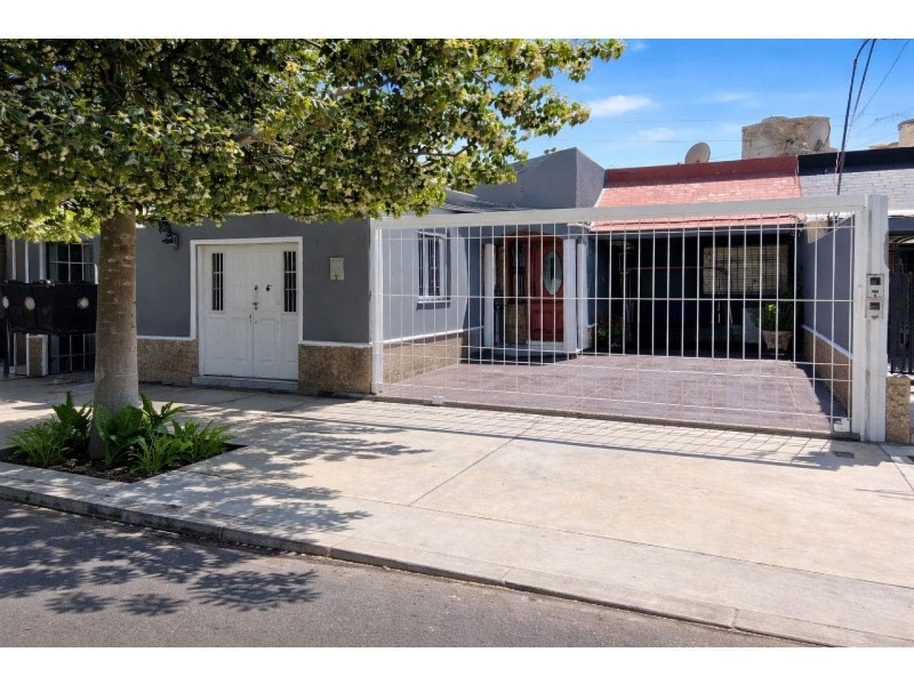 Venta. Oportunidad,impecable Casa 3 Dormitorios  Dueño Directo  Barrio Justo Castro 1, Caucete