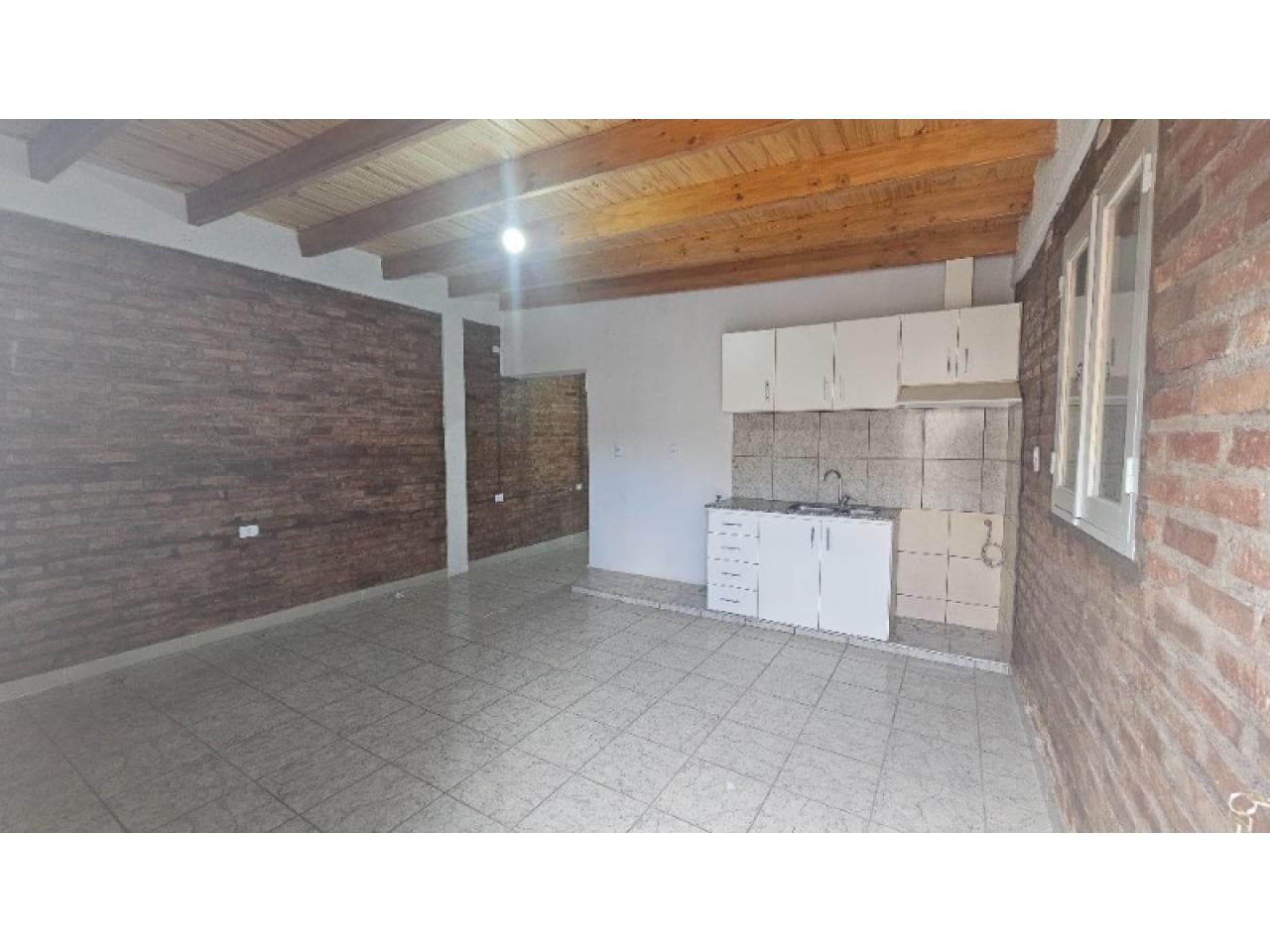 Alquilo - Departamento 1 Dormitorio Planta Baja - Neuquén Y Superiora
