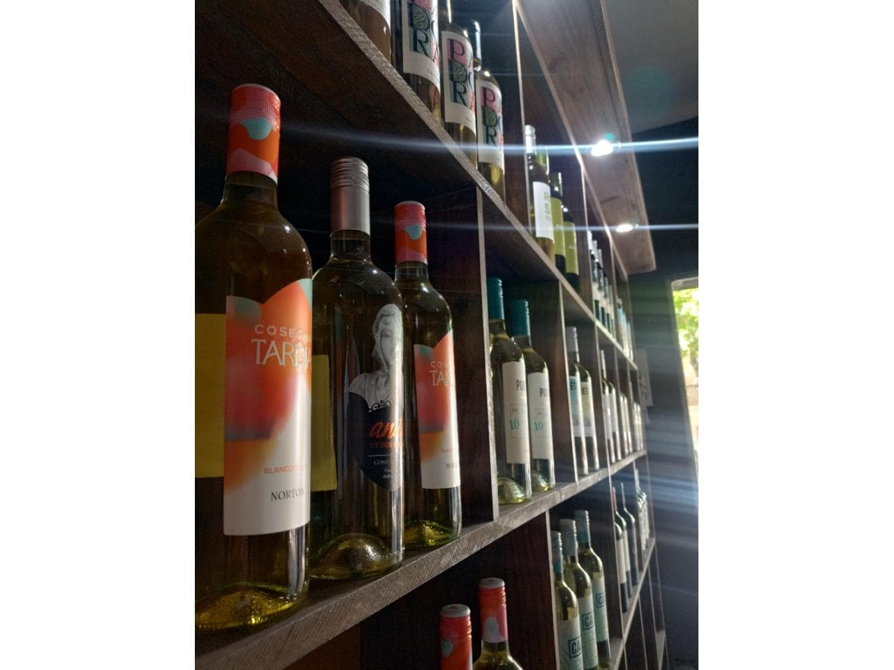 Venta Llave De Negocio De Vinoteca/almacén De Bebidas. Capital