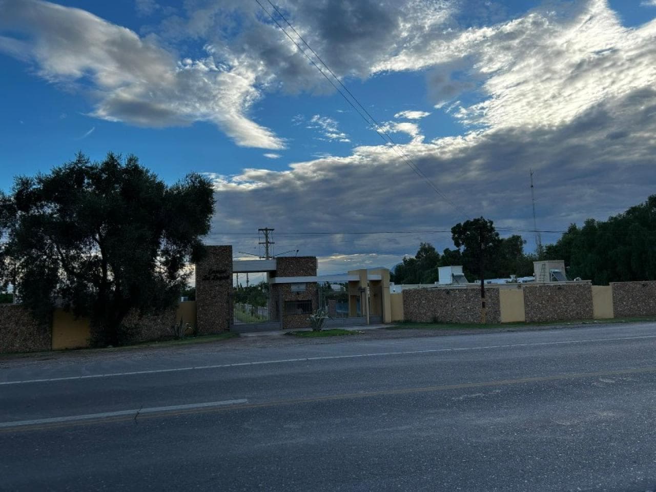 Venta Hermoso Lote En Barrio Privado La Legua De 984 Metros Ubicado En Ruta 20 Pasando Industrias Melo. Santa Lucia