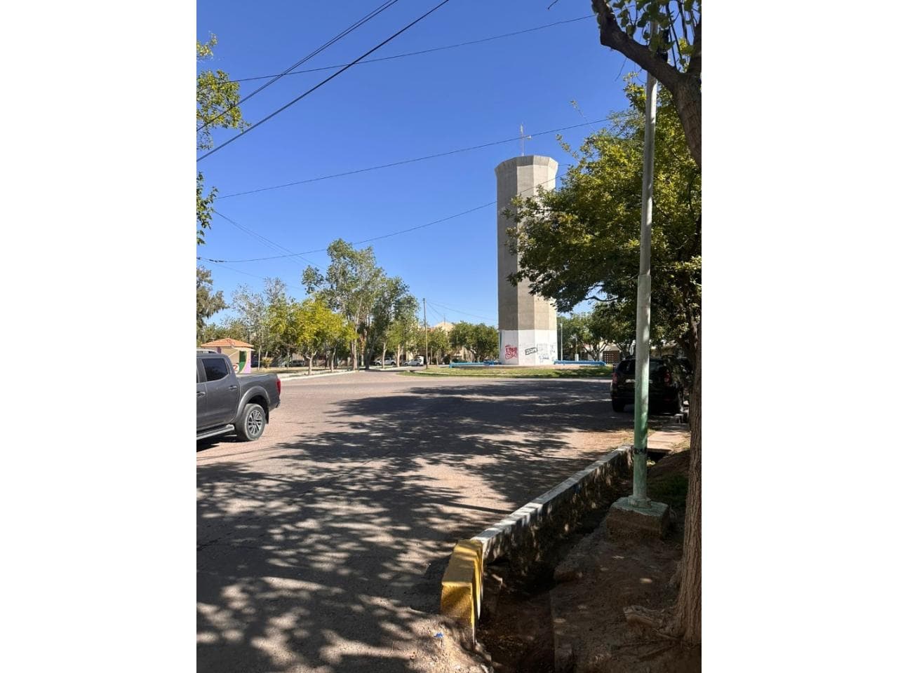 Venta En B° Rivadavia Norte / 3 Dorm / Cocina / Living / C Cochera U$s 49.000  Tel. 2646296308 - 2645641149