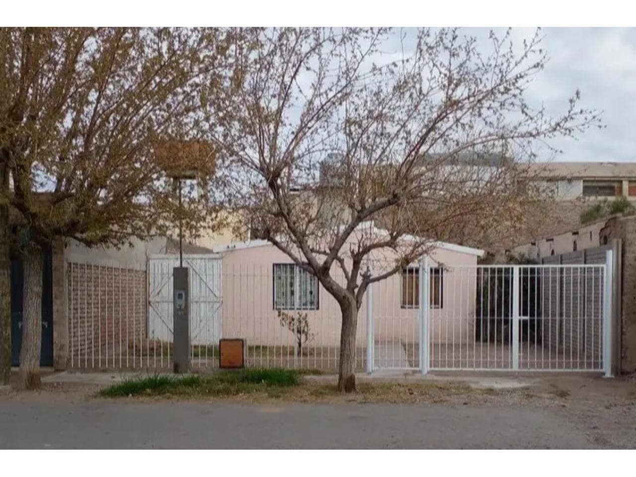 Vendo, Permuto  Casa 3 Dormitorios Apta Crédito Hipotecario.. Rawson