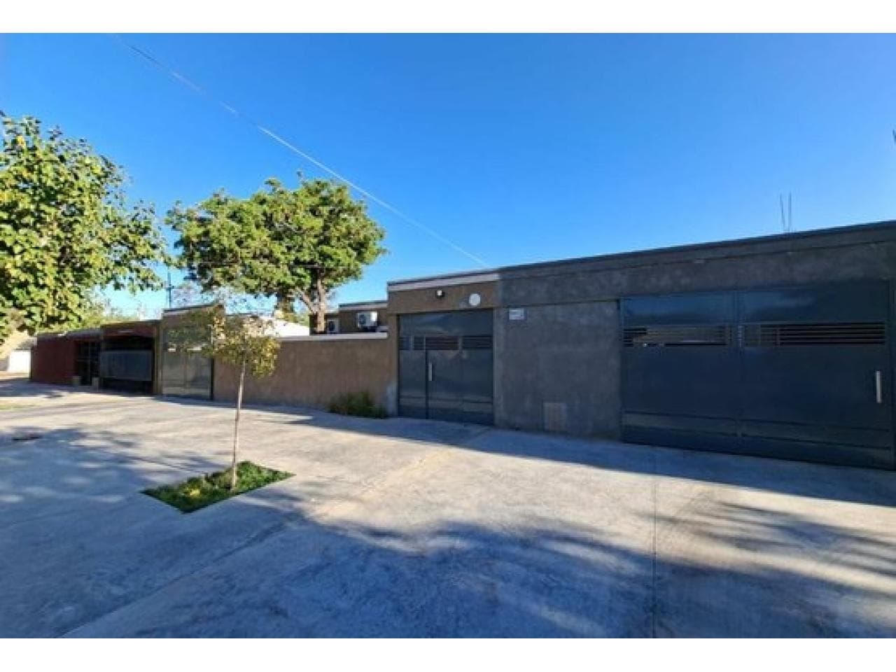 Venta. Casa B° Huaziul. 3 Habitaciones. 3 Baños. Rivadavia. Mls#420981163-18