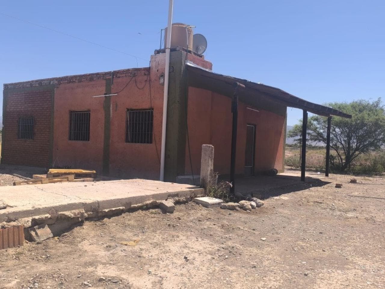 Alquiler De Casa De Dos Dormitorios En Albardon