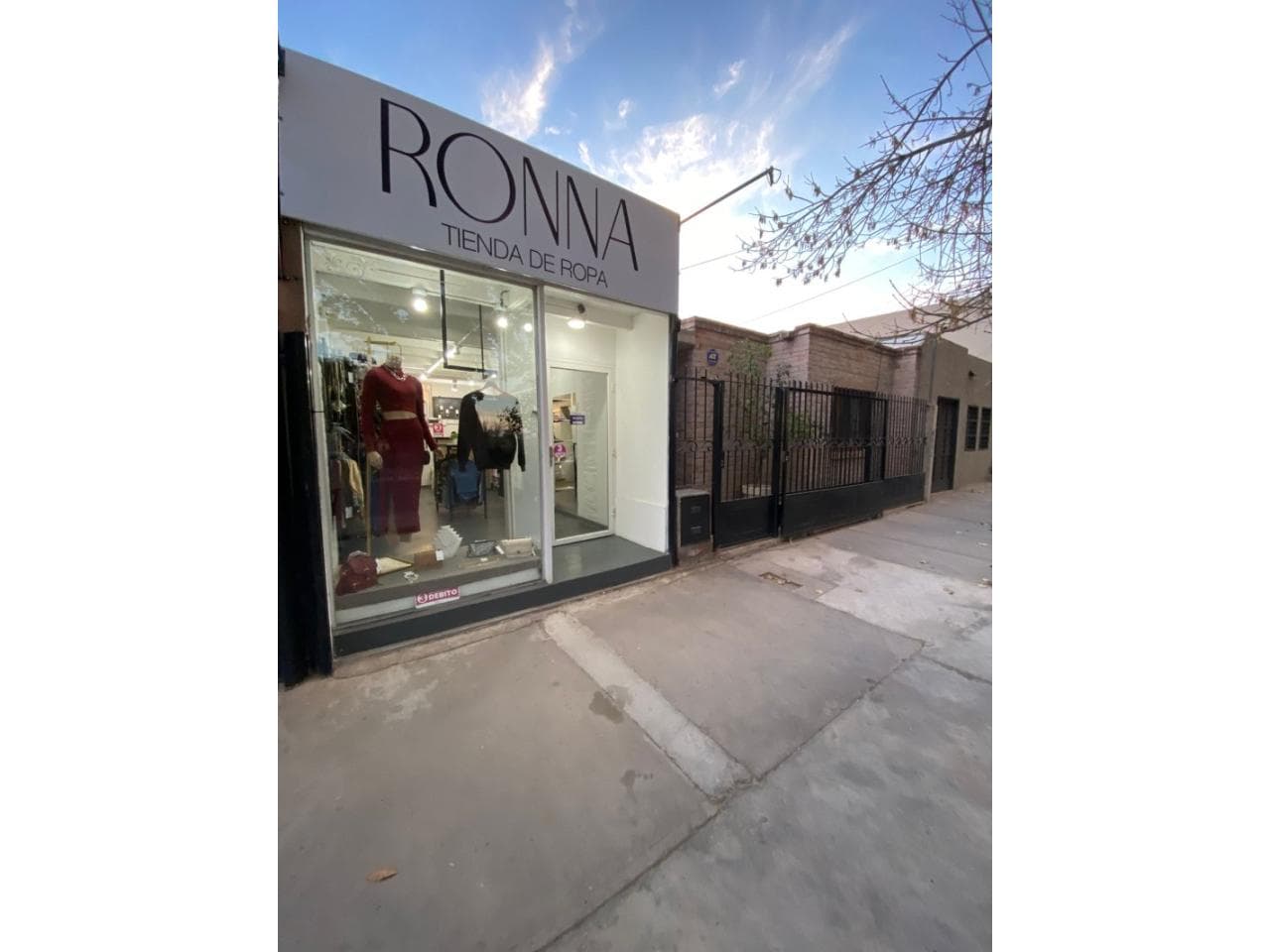 Venta Casa + Local Habilitado | Natania 16, Rivadavia 3 Dorm | Oportunidad Con Recepción De Vehículo