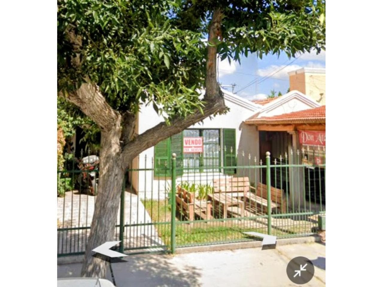 Casa En Zona Residencial A Una Cuadra De Avenida Ignacio De La Rosa