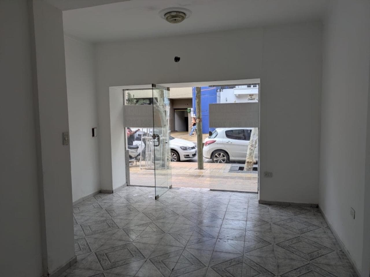Salon 50 Mts , Santa Fe Y Entre Rios