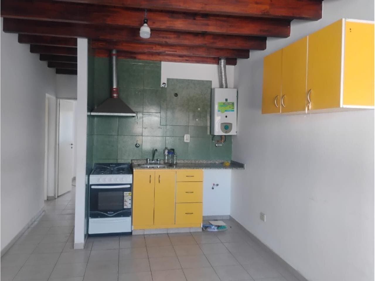 Alquiler. Departamento, 2 Dormitorios. Libertador Pasando Vieytes. Rivadavia