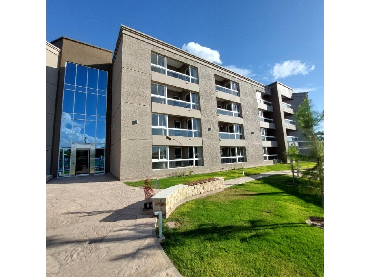 Alquiler. Dpto. 2 Dorm. 2 Baños Con Piscina. Santa Lucia