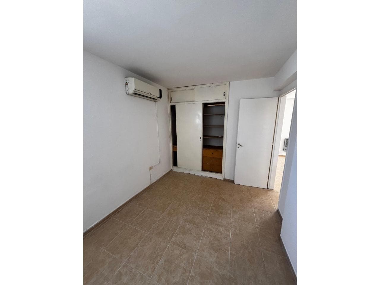Ameghino Dpto 1 Dormitorio Planta Alta Con Aa